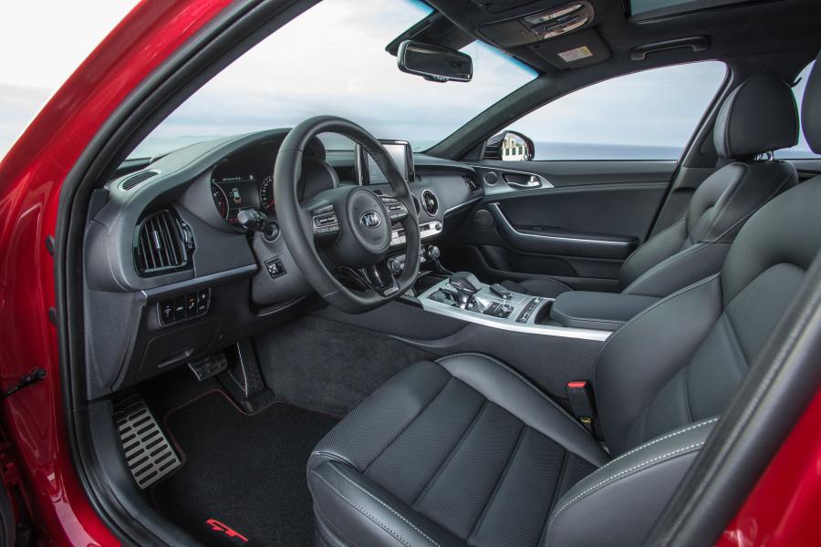 Интерьер Kia Stinger GT (CK) 2017 года  (WW) (фото 77 из 106)